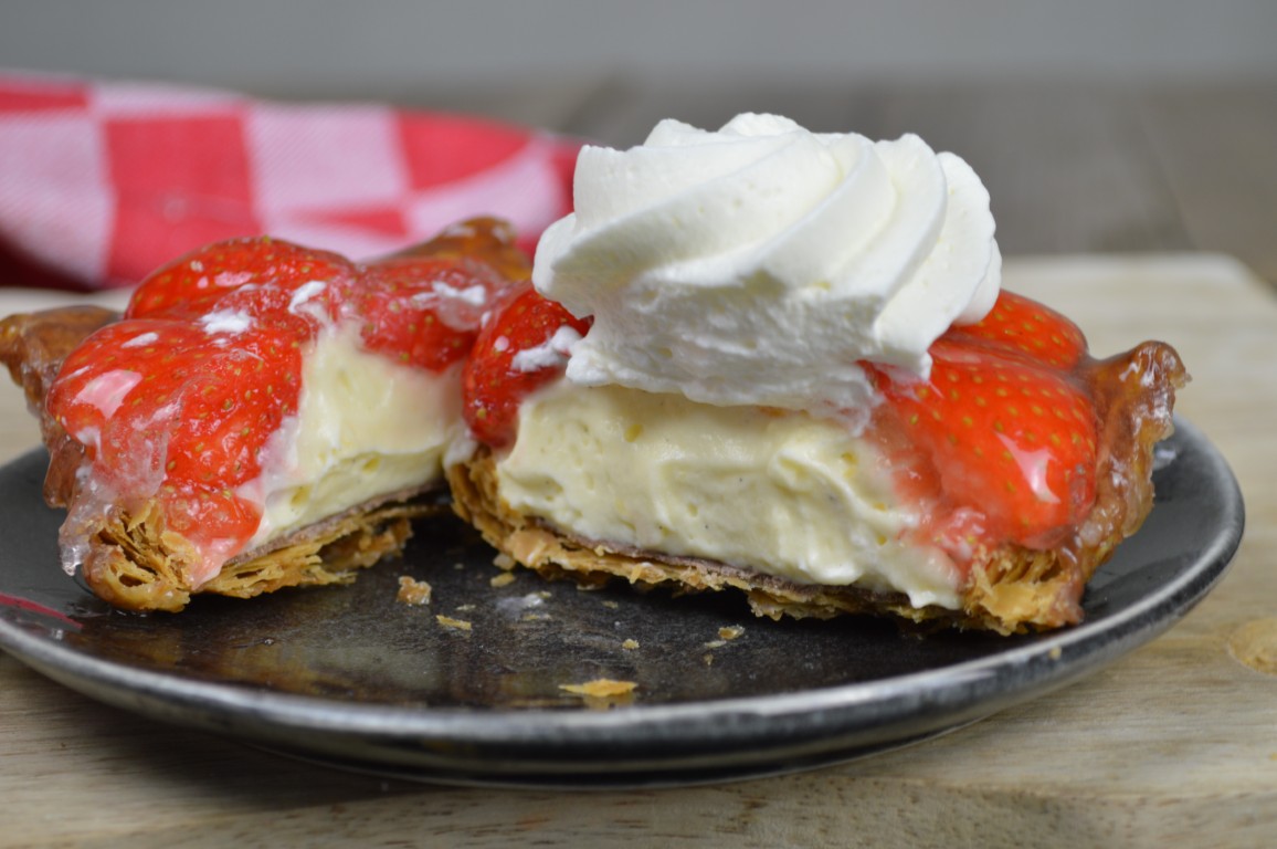 aardbeien schelp met slagroom 4 (Middel).JPG