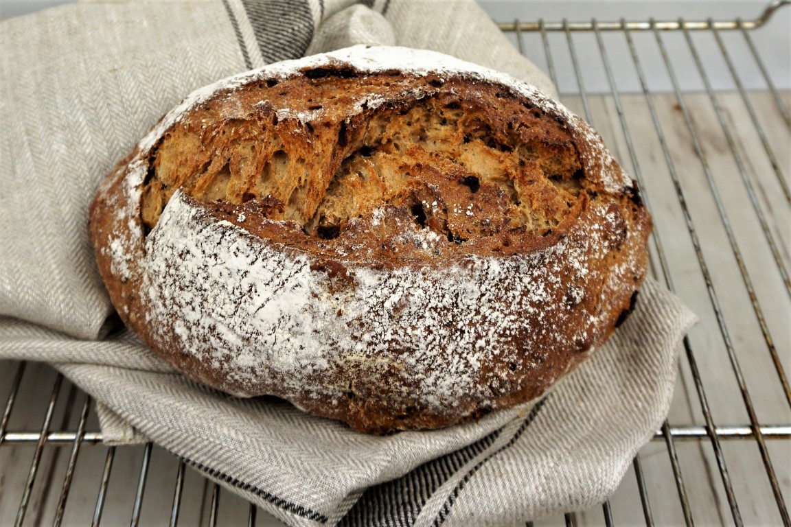 dadel noten brood 5 (Middel).JPG