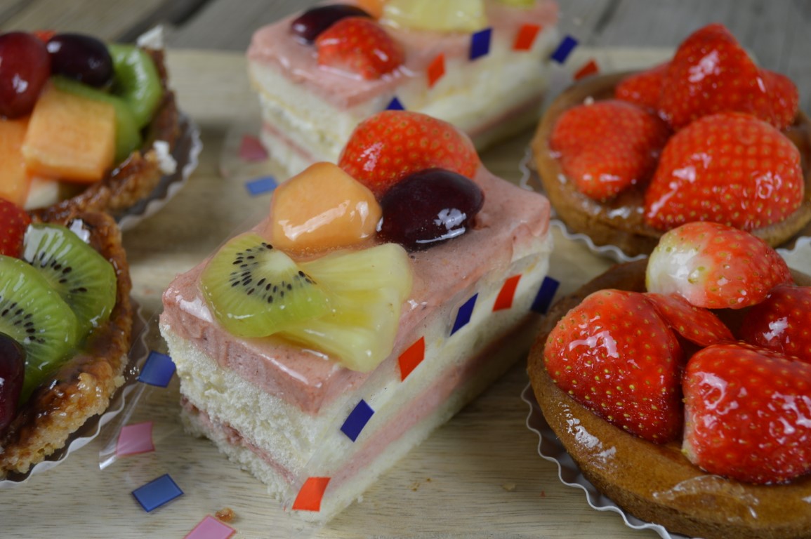 Gesorteerd vers fruit gebak bestellen | Bakkerij van der Grijn