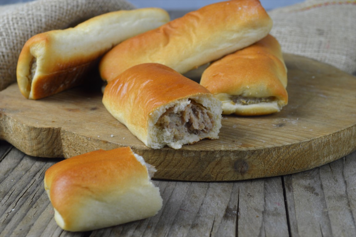 Presentator beklimmen Terugspoelen Brabants worstenbroodje per 4 verpakt bestellen | Bakkerij van der Grijn