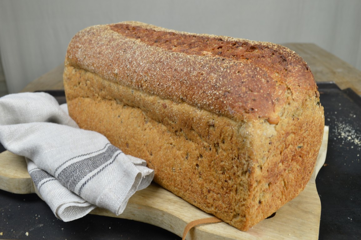 Boekweit en zaden brood om zelf af te bakken