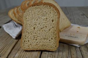 glutenvrij bruin brood 3 (Middel).JPG