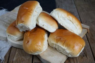Zachte broodjes; 2e zakje voor de helft van de prijs!